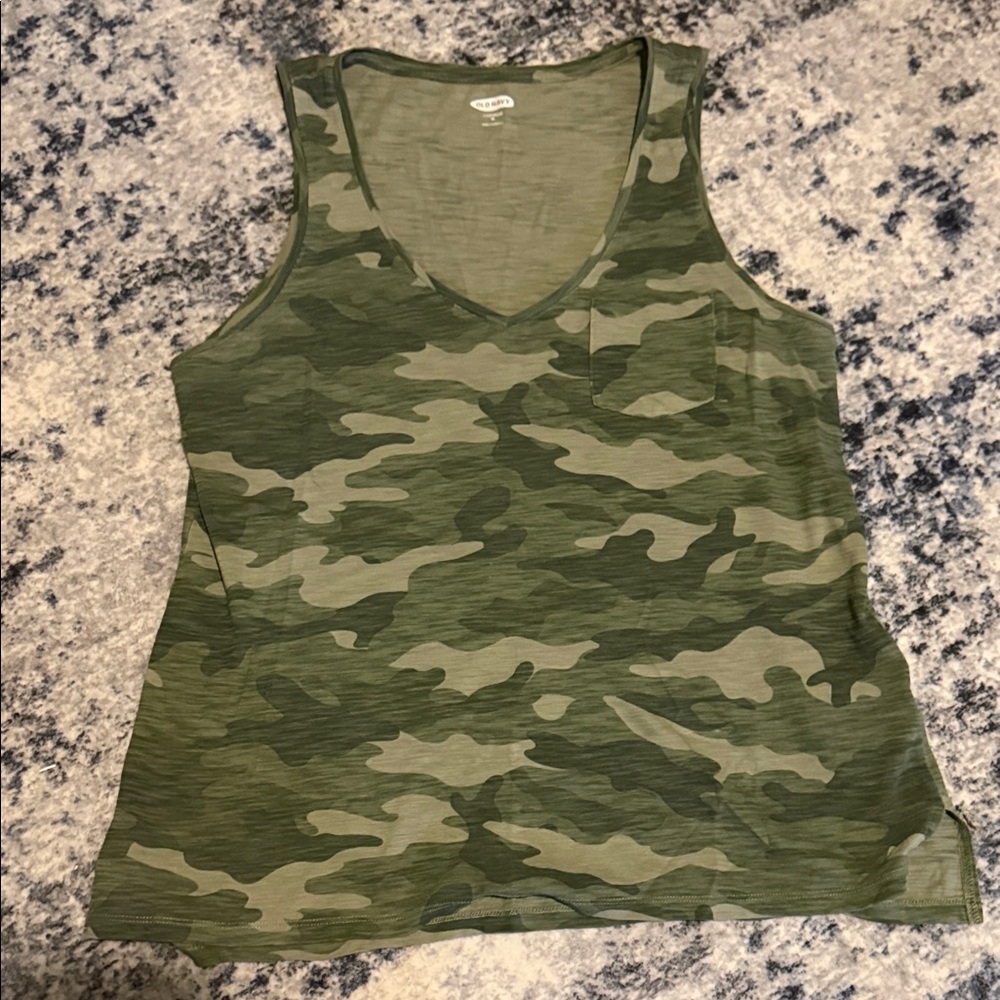 Old Navy Camouflage Green Tank Top